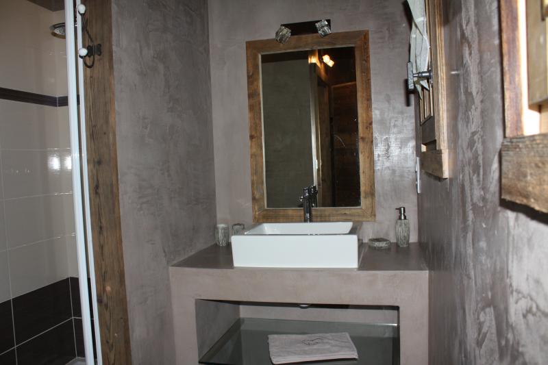 photo 9 Owner direct vacation rental Morzine chalet Rhone-Alps Haute-Savoie bathroom 1