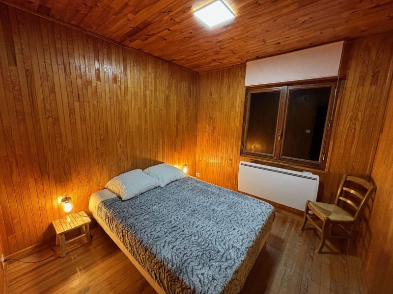 photo 11 Owner direct vacation rental Barcelonnette chalet Provence-Alpes-Cte d'Azur Alpes de Haute-Provence bedroom 3