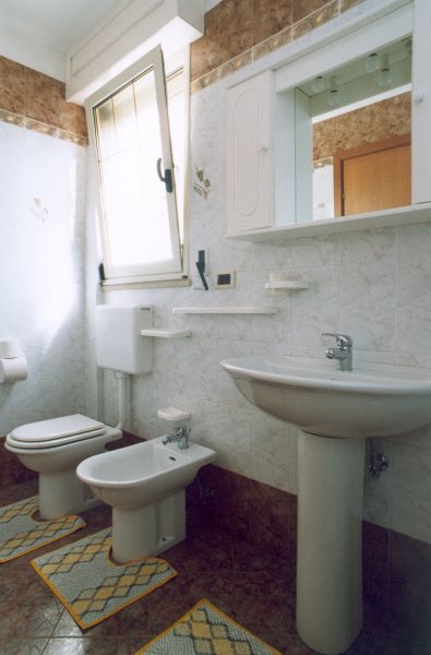 photo 11 Owner direct vacation rental Torre Pali appartement Puglia Lecce Province bathroom