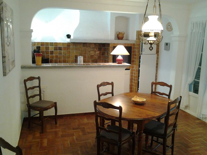 photo 2 Owner direct vacation rental Saint Tropez appartement Provence-Alpes-Cte d'Azur Var Dining room