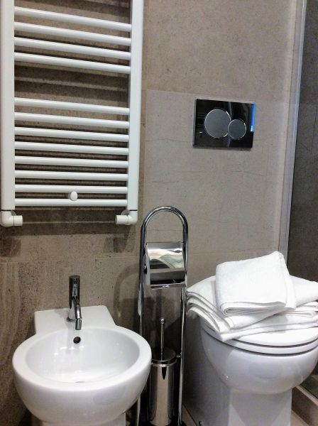 photo 18 Owner direct vacation rental Sanremo appartement Liguria Imperia Province bathroom