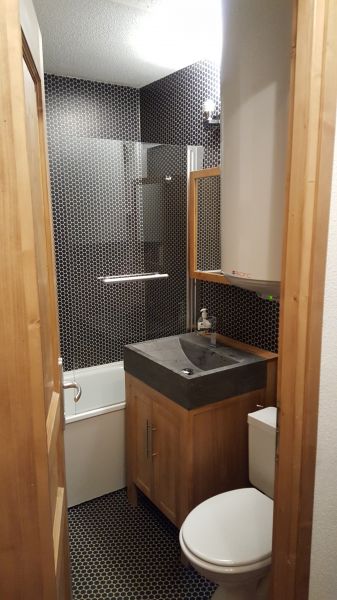 photo 11 Owner direct vacation rental Les Menuires appartement Rhone-Alps Savoie bathroom