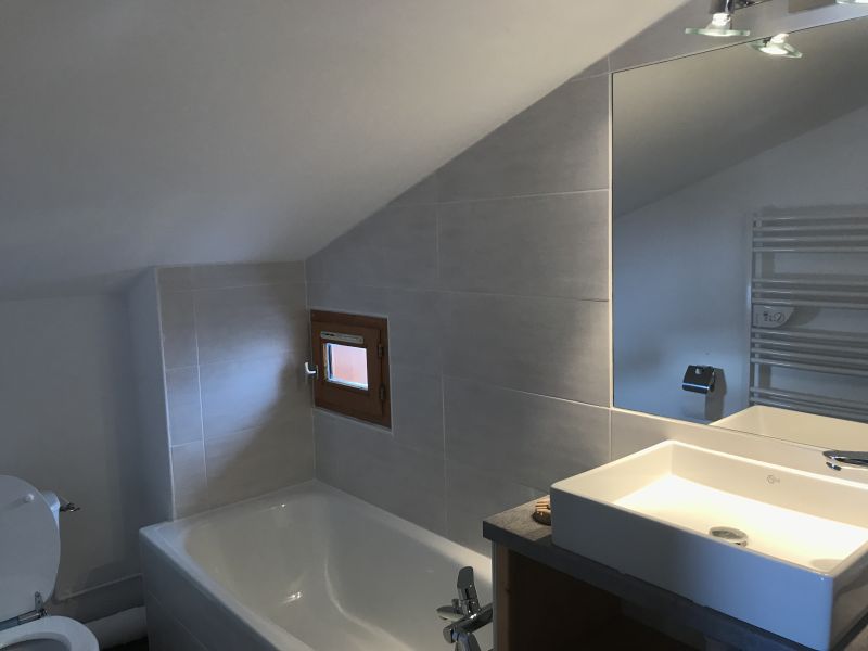 photo 23 Owner direct vacation rental Mribel appartement Rhone-Alps Savoie bathroom 2