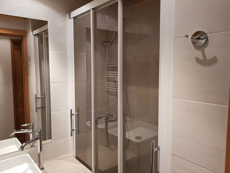 photo 19 Owner direct vacation rental Mribel appartement Rhone-Alps Savoie Washing facilities