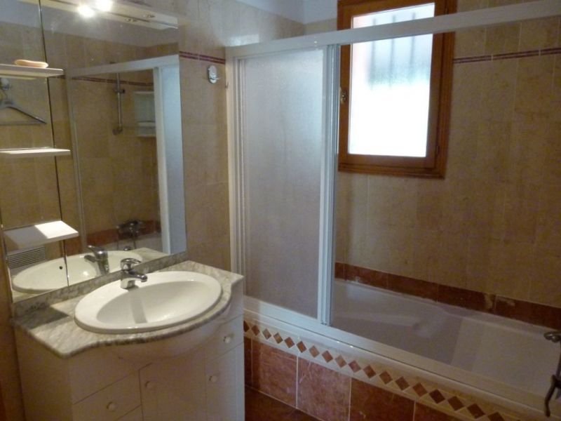 photo 16 Owner direct vacation rental Rgusse maison Provence-Alpes-Cte d'Azur Var bathroom