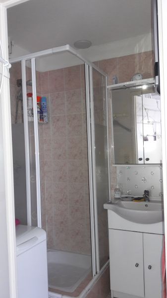 photo 15 Owner direct vacation rental Frontignan maison Languedoc-Roussillon Hrault Washing facilities