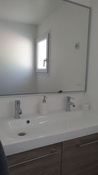 photo 13 Owner direct vacation rental Hyres villa Provence-Alpes-Cte d'Azur Var bathroom 1