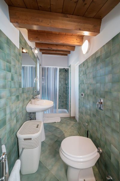 photo 20 Owner direct vacation rental Marina di Ragusa appartement Sicily Ragusa Province bathroom 1