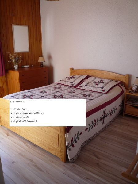 photo 5 Owner direct vacation rental Orcires Merlette appartement Provence-Alpes-Cte d'Azur Hautes-Alpes bedroom 1