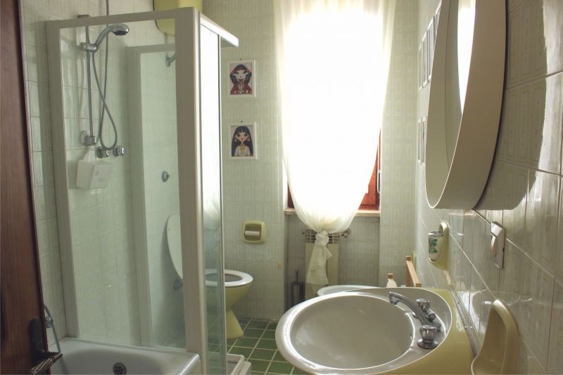 photo 14 Owner direct vacation rental Cagliari appartement Sardinia Cagliari Province bathroom