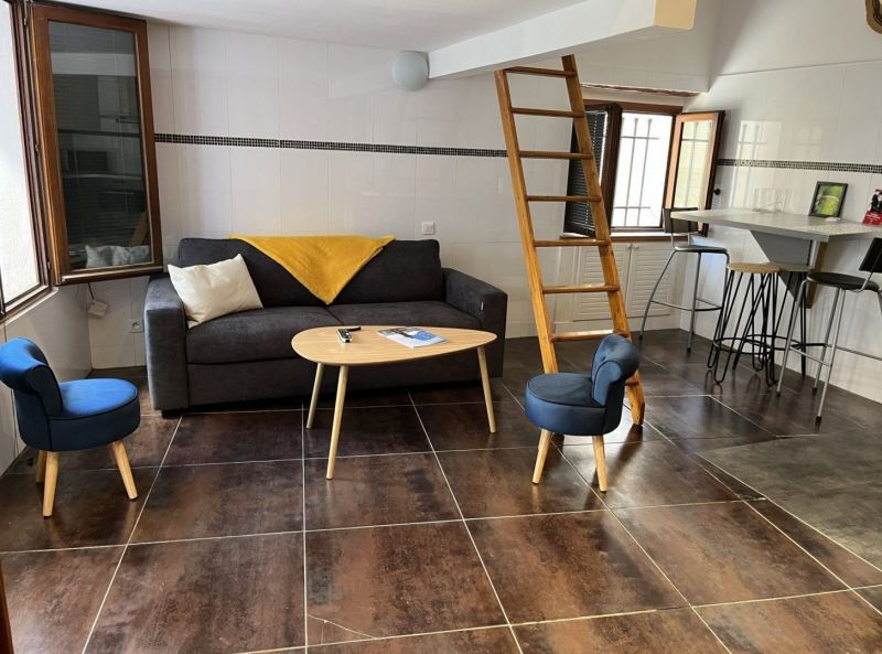 photo 1 Owner direct vacation rental La Ciotat studio Provence-Alpes-Cte d'Azur Bouches du Rhne Sitting room