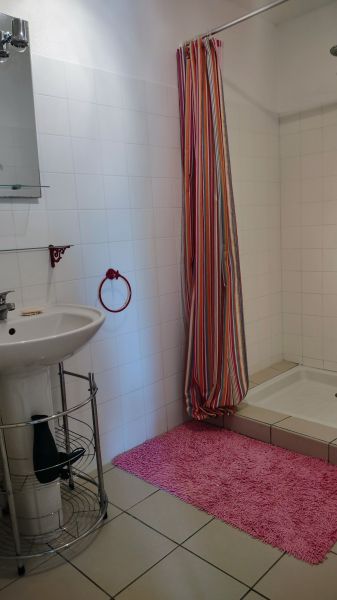 photo 7 Owner direct vacation rental Soulac appartement Aquitaine Gironde Washing facilities