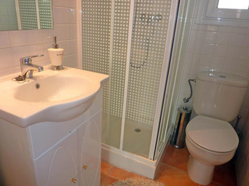 photo 8 Owner direct vacation rental L'Escala appartement Catalonia Girona (province of) bathroom 2