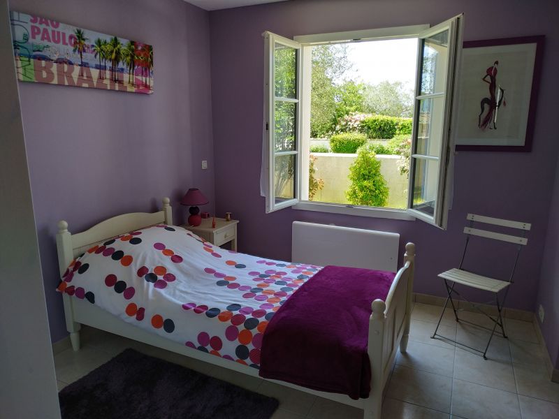 photo 8 Owner direct vacation rental La Rochelle maison Poitou-Charentes Charente-Maritime bedroom 2