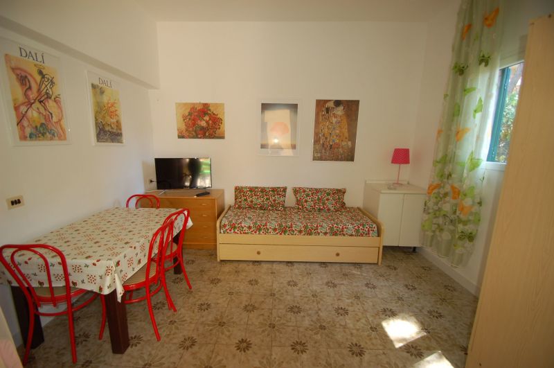 photo 6 Owner direct vacation rental Principina a Mare appartement Tuscany Grosseto Province Living room