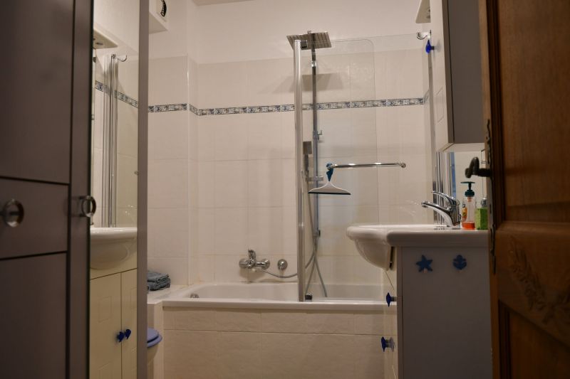 photo 16 Owner direct vacation rental Location Ile Rousse appartement Corsica Corsica bathroom