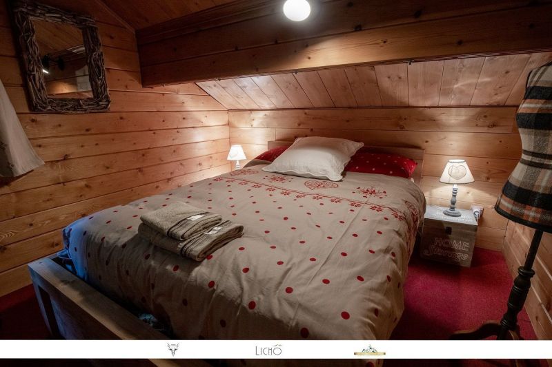 photo 23 Owner direct vacation rental Valfrjus chalet Rhone-Alps Savoie bedroom 4