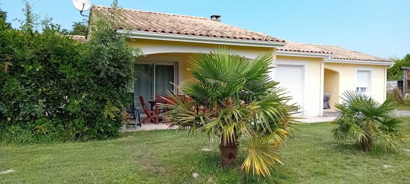 photo 1 Owner direct vacation rental Soulac maison Aquitaine Gironde Outside view