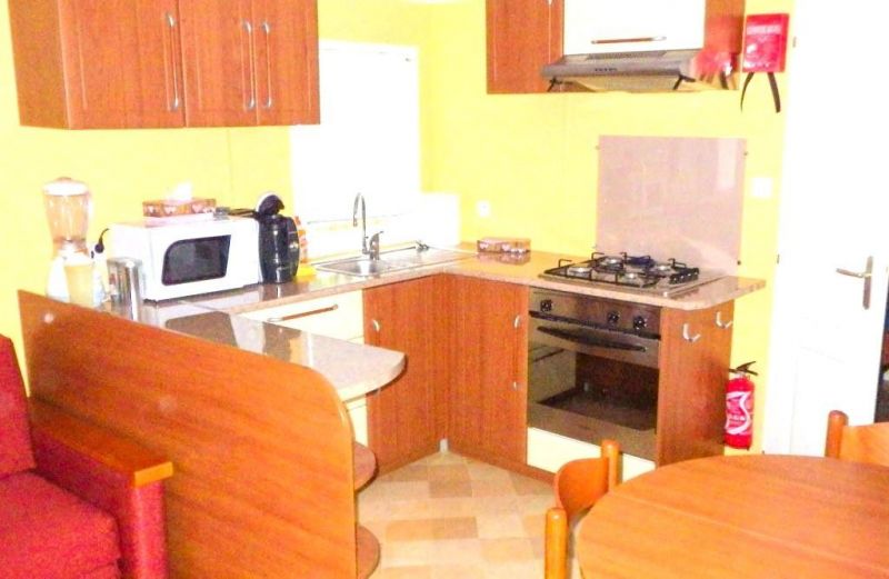 photo 2 Owner direct vacation rental Vias mobilhome Languedoc-Roussillon Hrault Open-plan kitchen