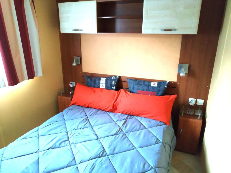 photo 3 Owner direct vacation rental Vias mobilhome Languedoc-Roussillon Hrault bedroom 1