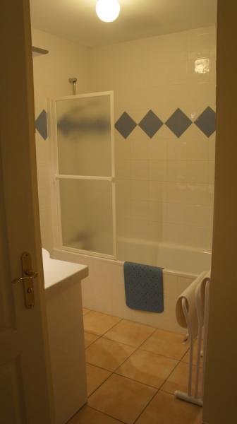 photo 8 Owner direct vacation rental Fontenay-le-Comte gite Pays de la Loire Vende bathroom