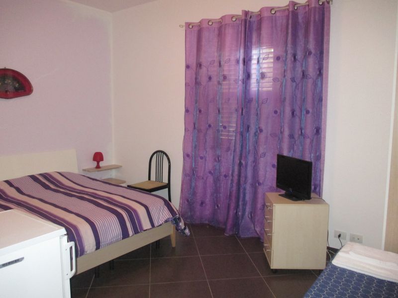 photo 6 Owner direct vacation rental Modica villa Sicily Ragusa Province bedroom 4