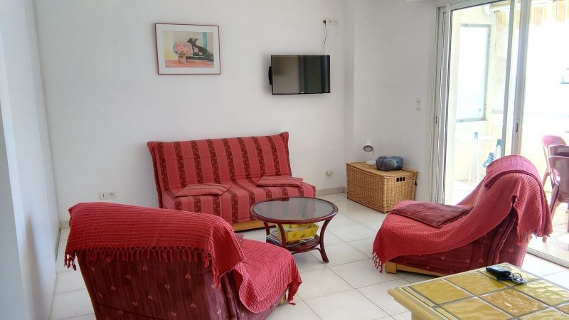photo 2 Owner direct vacation rental Le Lavandou appartement Provence-Alpes-Cte d'Azur Var Living room