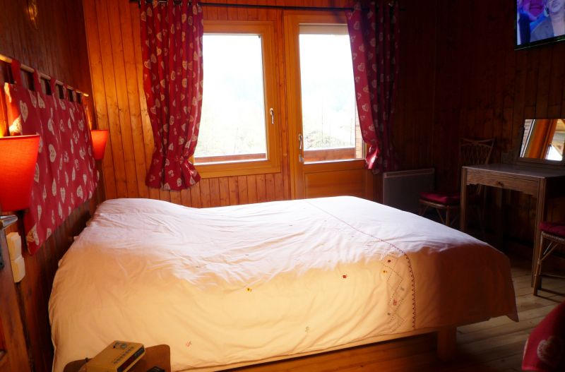 photo 17 Owner direct vacation rental Chamonix Mont-Blanc chalet Rhone-Alps Haute-Savoie bedroom 2