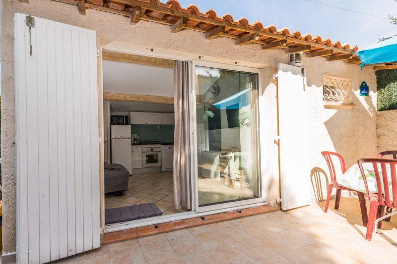 photo 1 Owner direct vacation rental Cassis bungalow Provence-Alpes-Cte d'Azur Bouches du Rhne Outside view
