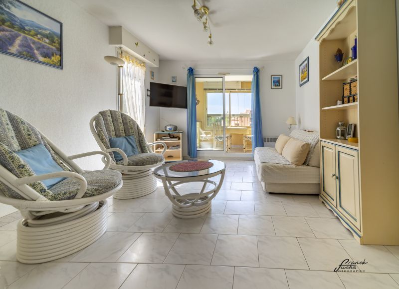 photo 0 Owner direct vacation rental Six Fours Les Plages appartement Provence-Alpes-Cte d'Azur Var Living room