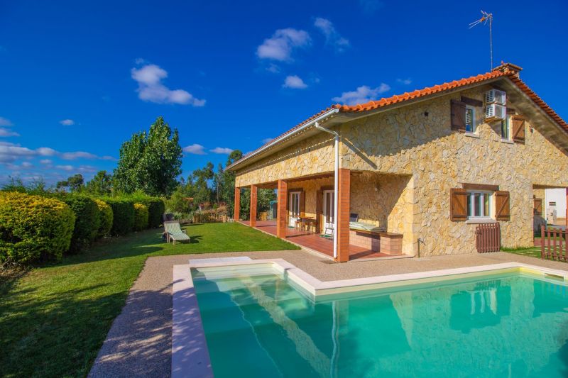 photo 4 Owner direct vacation rental Ourm villa Estremadura  and Ribatejo Ribatejo Swimming pool