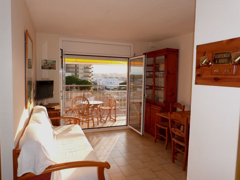 photo 9 Owner direct vacation rental L'Escala appartement Catalonia Girona (province of) Living room