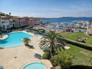 Six Fours Les Plages swimming pool holiday rentals: appartement no. 122036