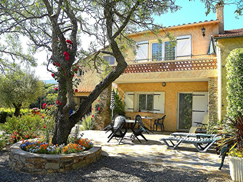 photo 0 Owner direct vacation rental Grimaud studio Provence-Alpes-Cte d'Azur Var Outside view
