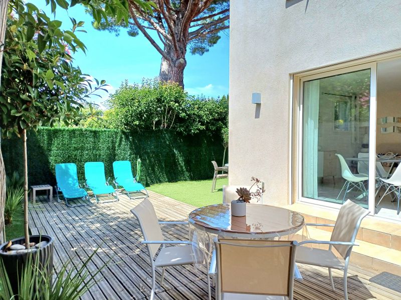 photo 0 Owner direct vacation rental Saint Cyr sur Mer appartement Provence-Alpes-Cte d'Azur Var