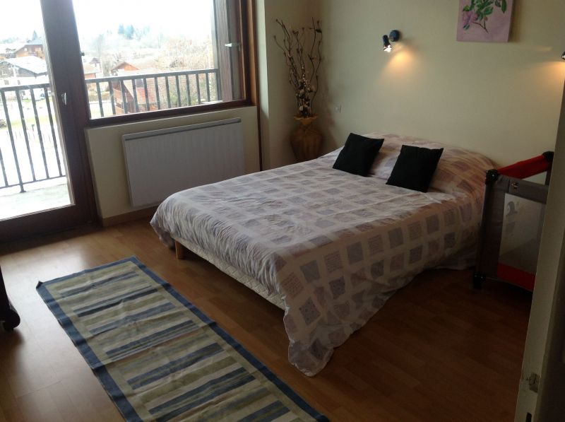 photo 3 Owner direct vacation rental Evian les Bains appartement Rhone-Alps Haute-Savoie bedroom 2