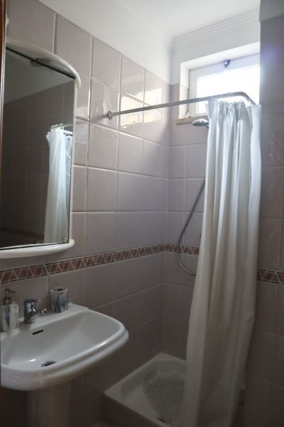 photo 15 Owner direct vacation rental Quarteira appartement Algarve  bathroom 1