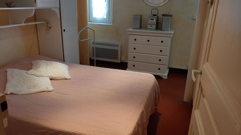 photo 4 Owner direct vacation rental Saint Cyr sur Mer appartement Provence-Alpes-Cte d'Azur Var bedroom