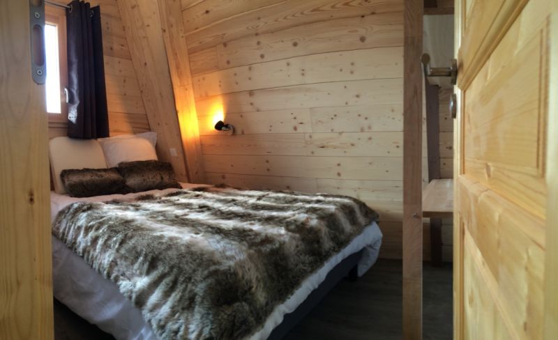 photo 14 Owner direct vacation rental Alpe d'Huez chalet Rhone-Alps Isre bedroom 4