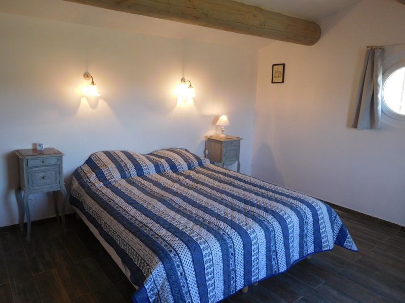 photo 12 Owner direct vacation rental Apt maison Provence-Alpes-Cte d'Azur Vaucluse bedroom