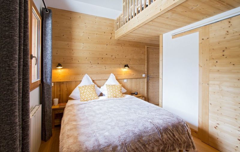 photo 13 Owner direct vacation rental Les 2 Alpes chalet Rhone-Alps Isre bedroom 4