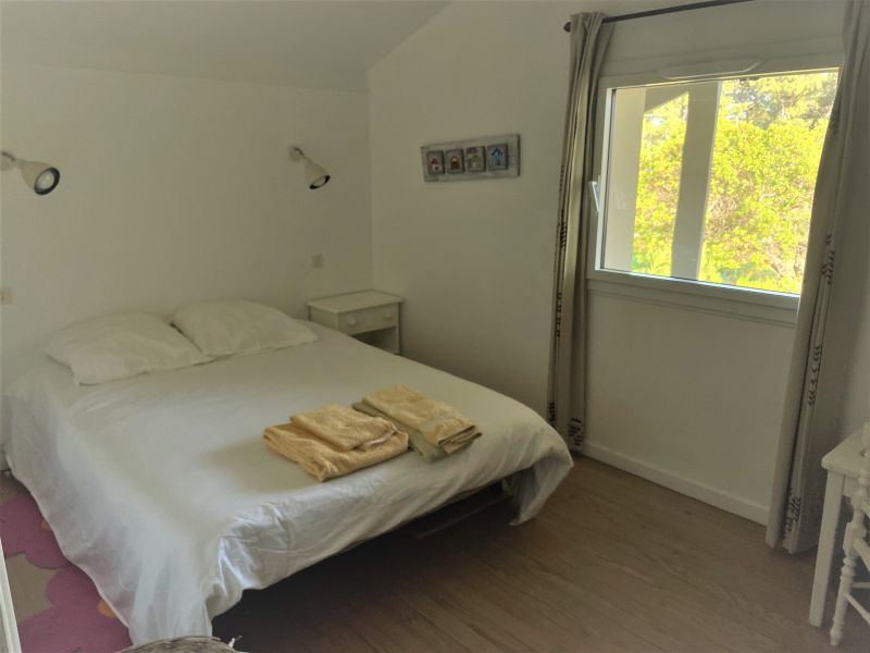 photo 10 Owner direct vacation rental Lge Cap Ferret villa Aquitaine Gironde bedroom 3