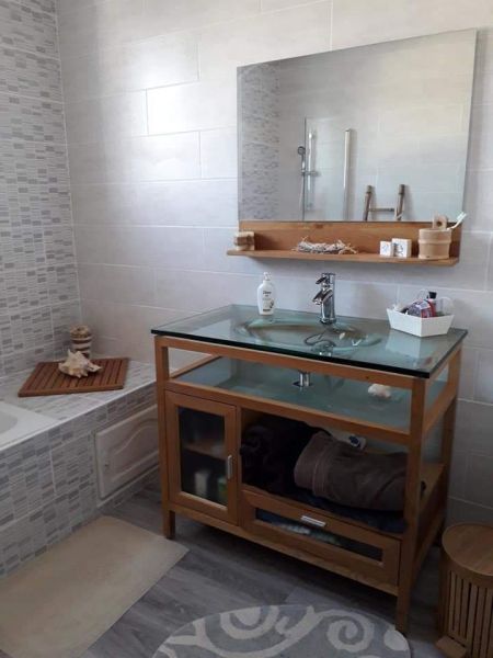 photo 11 Owner direct vacation rental Nmes maison Languedoc-Roussillon Gard bathroom