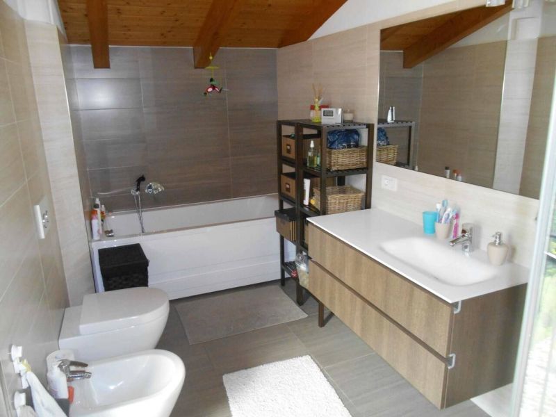 photo 16 Owner direct vacation rental Tenno appartement   bathroom