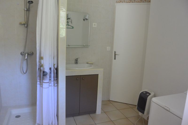 photo 15 Owner direct vacation rental Nyons maison Rhone-Alps Drme Washing facilities