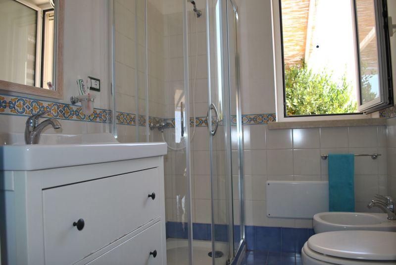 photo 28 Owner direct vacation rental Pescoluse maison Puglia Lecce Province bathroom