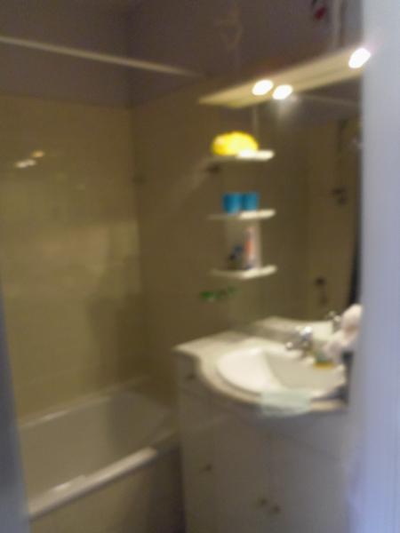 photo 5 Owner direct vacation rental De Panne appartement West-Flanders  bathroom