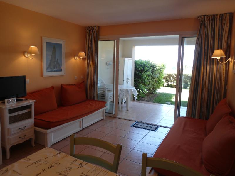 photo 1 Owner direct vacation rental Six Fours Les Plages appartement Provence-Alpes-Cte d'Azur Var Dining room