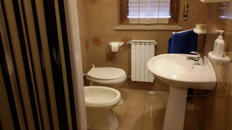 photo 10 Owner direct vacation rental Silvi Marina appartement Abruzzo Teramo Province bathroom 2