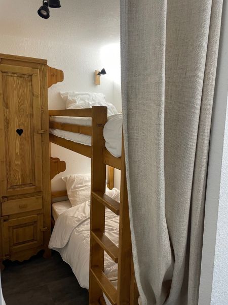 photo 16 Owner direct vacation rental Val Thorens appartement Rhone-Alps Savoie bedroom 2